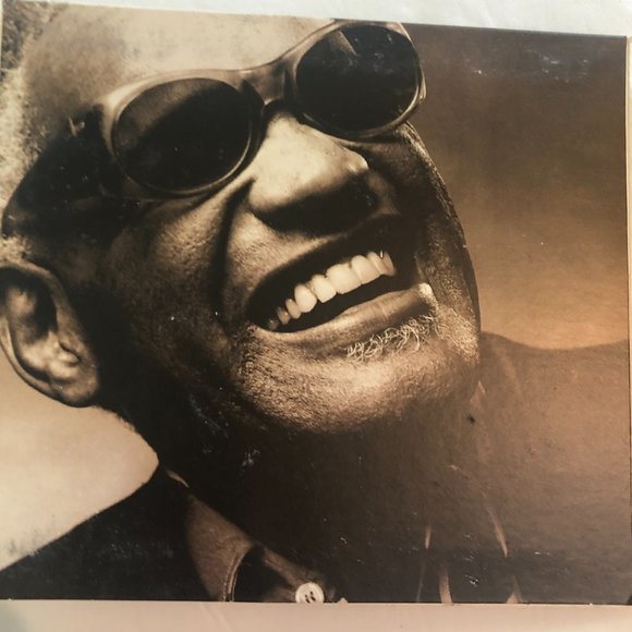 Music - Ray Charles Audio CD w insert 2004 Audio CD Pre-owned - Picture 2 of 7